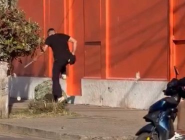 Mujer en situación de calle fue agredida brutalmente con patadas y un palo en San Antonio