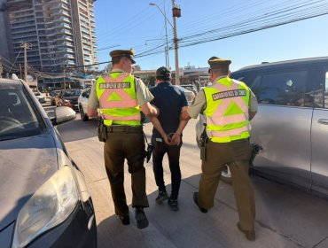 Conductor de microbús fue detenido en Algarrobo tras dar positivo a cocaína en control