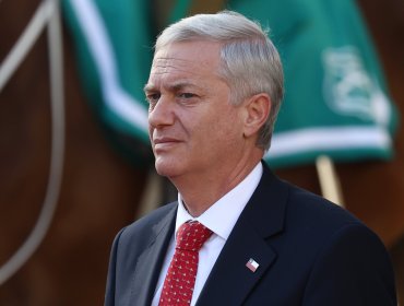 Cadem revela que un 61% desaprueba la gestión del Presidente Kast mientras que la aprobación llega al 35%