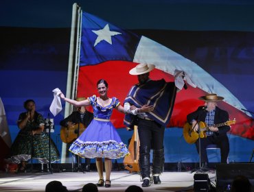 Alcaldesa Ripamonti dio la bienvenida a las Fiestas Patrias en Viña del Mar con el tradicional pie de cueca
