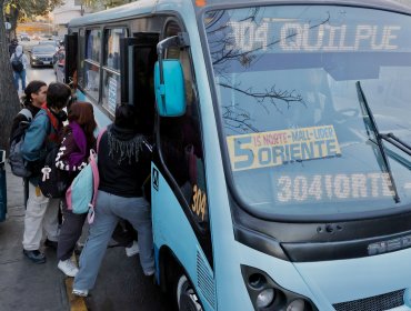 Diputado Cuello acusa "falta de decisión" para enfrentar a empresarios de micros por crisis del transporte público en el Gran Valparaíso