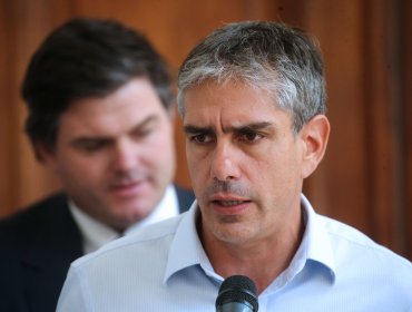 Presidente de la Asociación de Municipalidades de Chile advierte que reglamento de Seguridad Municipal "genera confusión"