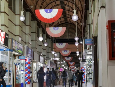 Feriado irrenunciable de Fiestas Patrias: comercio debe bajar cortinas a las 21:00 horas