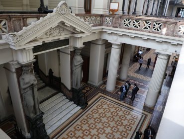 Corte Suprema revisa casos de jueces que acudieron a casinos mientras tenían licencia médica