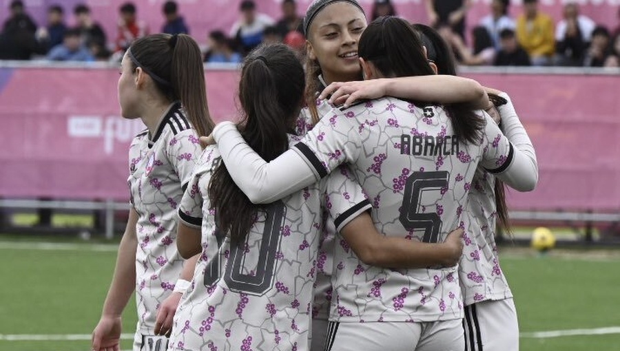 La Roja femenina sub 20 goleó 3-0 a Venezuela y se acerca al oro suramericano