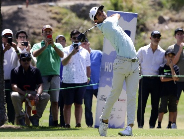 Joaquín Niemann marcha sexto y peleará el título del DP World Tour en Inglaterra