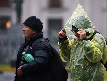 Anuncian chubascos y posibles tormentas eléctricas para este domingo en la Región Metropolitana