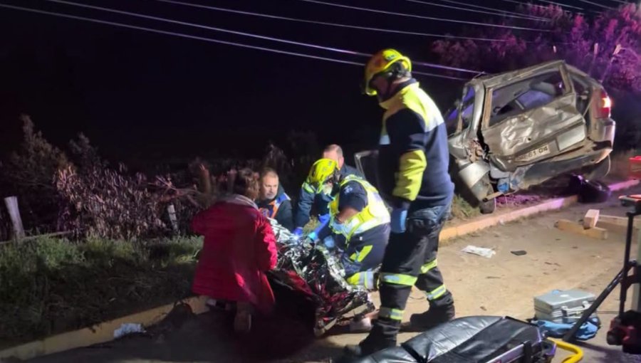 Accidente vehicular protagonizado por conductor ebrio mantiene a una persona en riesgo vital y siete lesionados en Quintero