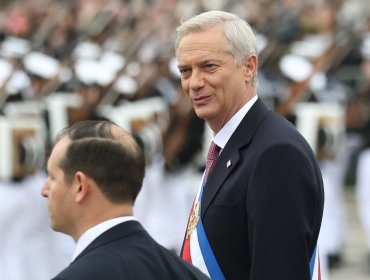 Presidente Kast sube un punto en aprobación y llega al 36% en nueva encuesta Cadem: 60% desaprueba su gestión en el Gobierno