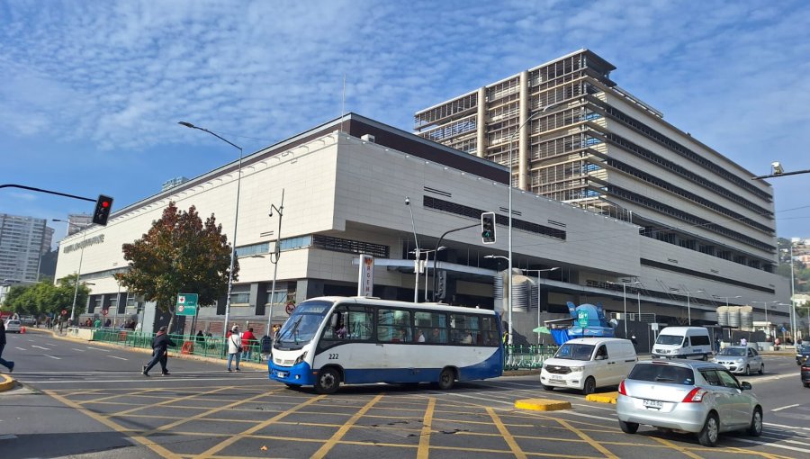 Hospital Fricke de Viña del Mar aclara que ratón viralizado en video estaba en área de servicios y que no hubo riesgo para pacientes