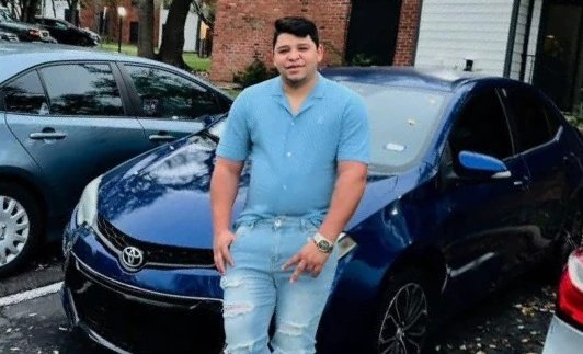 Repartidor venezolano de comida recibió un disparo de un agente de ICE en Texas: "Sigo con la bala dentro"