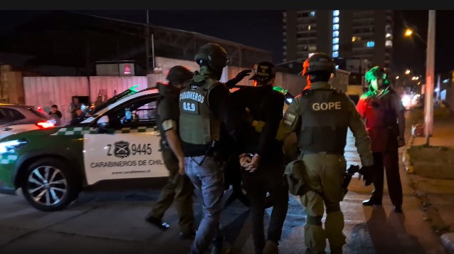 Prisión preventiva para cantante urbano "O.R La Luz": imputado por amenazas con sicarios, delito sexual y armas en Coquimbo