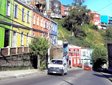 "Va a quedar la escoba": Vecinos de Playa Ancha anticipan colapso por cierre de calle Carampangue y acusan "indolencia"
