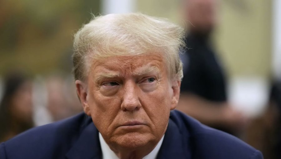 Trump exige el fin de la guerra en Ucrania y advierte por el daño a la industria del diésel: "El mundo entero sufre"