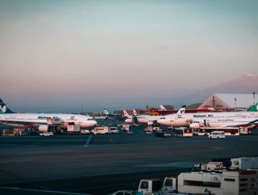 Estados Unidos afirma que "todas" las aerolíneas iraníes dejarán de operar este miércoles