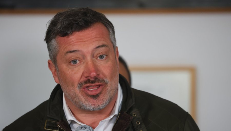 Alcalde Sichel aborda insultos contra Presidente Kast en fonda de Ñuñoa: "No hay por qué tolerarlo"