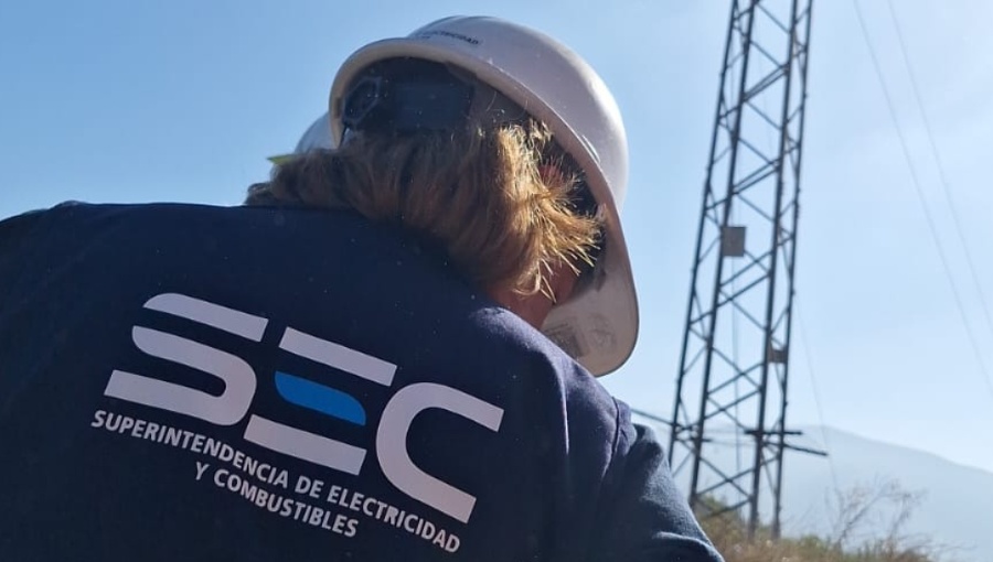SEC formula cargos contra certificadoras por revisión de medidores instalados por Enel Distribución en más de 56 mil hogares