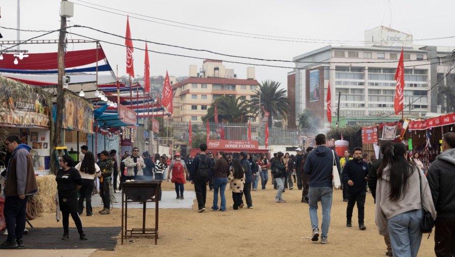 Valparaíso cerró Fiestas Patrias con 70% de ocupación en hostales y positivas ventas en ramadas del Parque Alejo Barrios