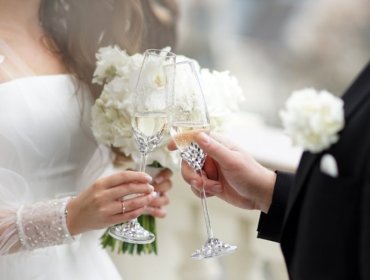 "No se ha dicho toda la verdad": banquetera acusada de megaestafa a novios reaparece y se entrega en Viña del Mar