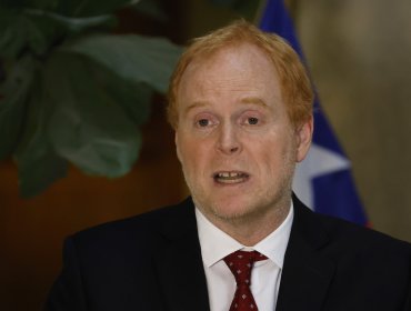 Senador Edwards califica de "crítica" la situación económica de Chile: "Esto hay que tomarlo muy seriamente"