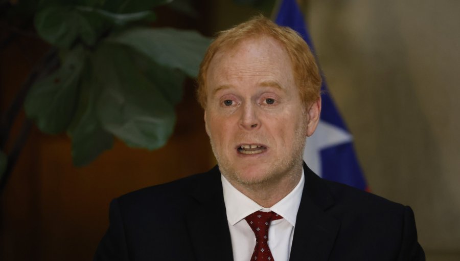 Senador Edwards califica de "crítica" la situación económica de Chile: "Esto hay que tomarlo muy seriamente"