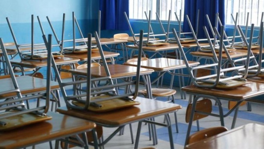Dirigentas de colegios del cerro Playa Ancha denuncian postura intransigente del sostenedor tras cumplir 22 días en huelga