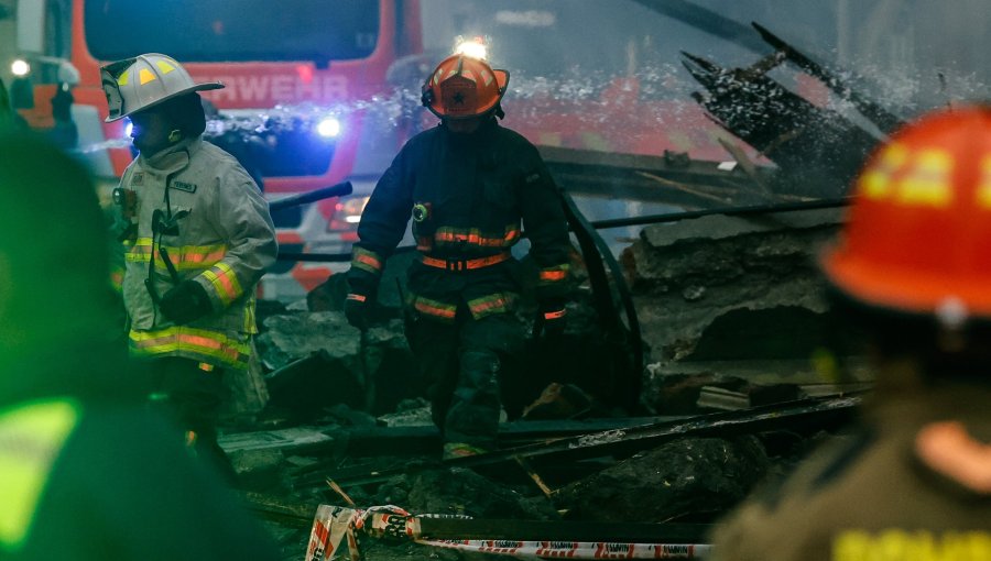 Trágico incendio destruye departamentos en Cerrillos y deja dos personas fallecidas: Fiscalía investiga posible crimen
