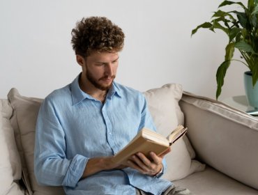 ¿Qué es la teoría de restricciones y por qué se enseña con una novela?