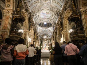 Insólita inversión del Minvu en medio de recortes fiscales: $5.900 millones para construir iglesias y centros comunitarios de culto
