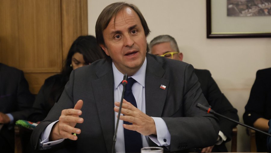 Ministro del Deporte aborda la salida de Duco, la regulación de casas de apuestas y los desafíos presupuestarios de la cartera