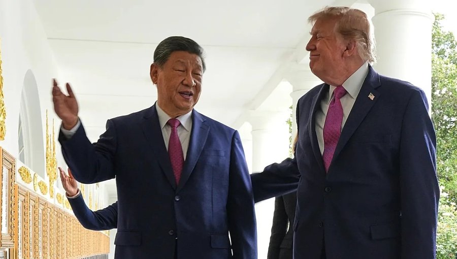 Trump adelanta que "sucederán cosas extraordinarias" tras su "muy productiva" reunión con Xi Jinping