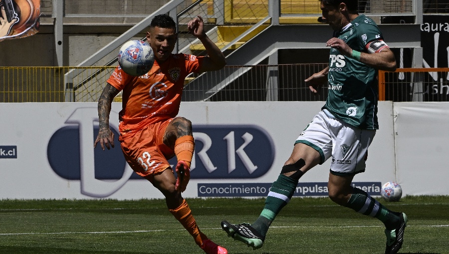 Cobreloa derrota a Santiago Wanderers en la agonía y asume el liderato del Ascenso