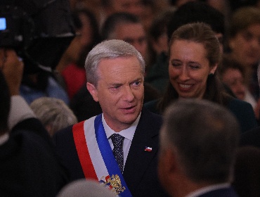 Encuesta Criteria: Aprobación del Presidente Kast sube a 31% y desaprobación cae a 58%