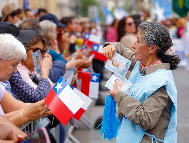 Santiago conmemora el centenario de la Coronación de la Virgen del Carmen