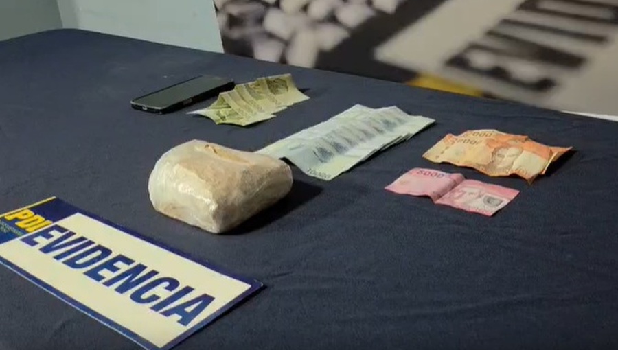 SAG inicia sumario tras detención de funcionaria por tráfico de cocaína a Rapa Nui