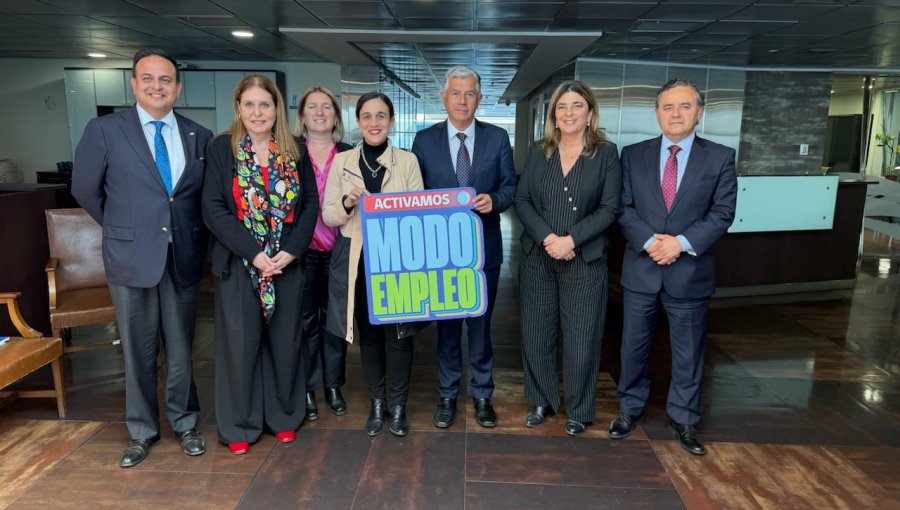 Autoridades regionales constituyen el Comité Económico de Valparaíso e impulsan la Agenda Pro Empleo en la zona