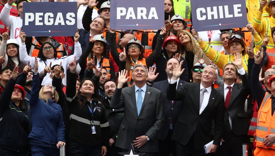 Editorial: Del Gobierno de los “fome”, Kast y compañía se postulan a ser el mandato de los “testarudos”