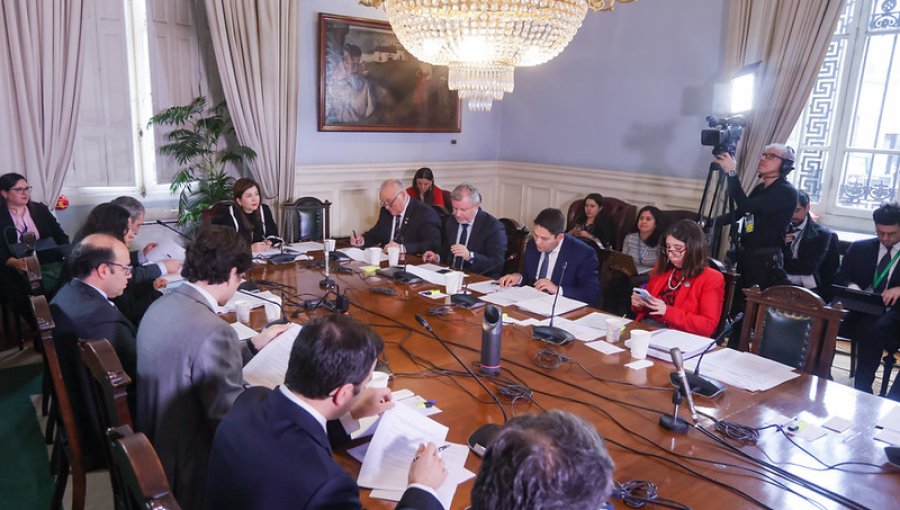 Despachan proyecto que perfecciona expulsiones administrativas y establece prohibición de reingreso por al menos cinco años