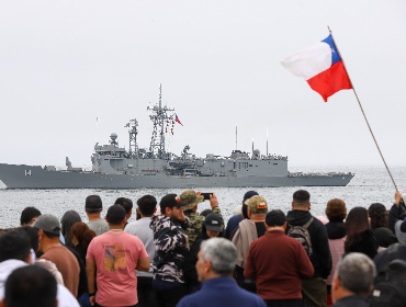 Armada pone fin a dos meses de operaciones en el Estrecho de Magallanes y retorna con la Escuadra Nacional a Valparaíso
