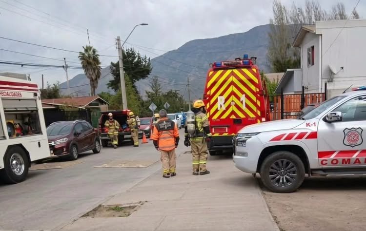 Masa de aire tóxica obliga a evacuar colegios en Catemu: estudiantes presentaron síntomas de intoxicación