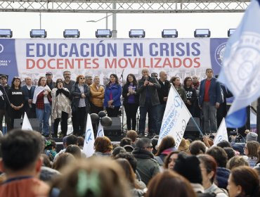 Colegio de Profesores confirma participación en movilizaciones convocadas por la Confech para este jueves en todo el país