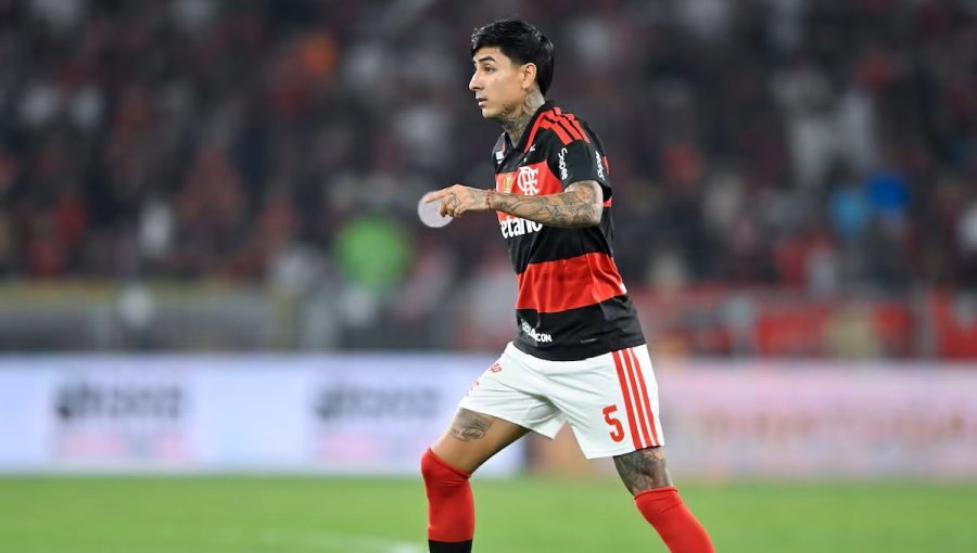 Flamengo buscaría nacionalizar a Erick Pulgar tras cambio de reglamento en el Brasileirao