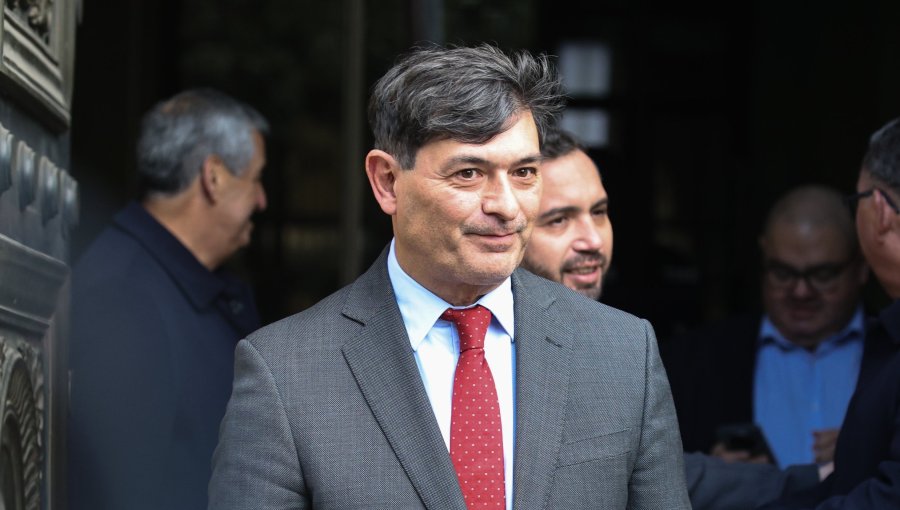 Parisi califica como una "pésima noticia para Chile" la caída del Imacec de agosto y exige mesa de trabajo con la gran minería