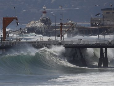 Armada emite aviso de marejadas para la costa de Valparaíso durante el fin de semana