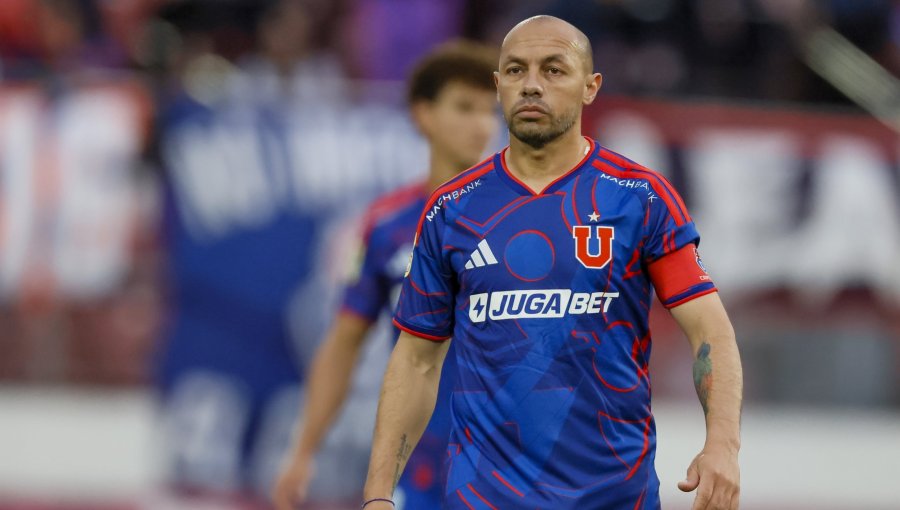 Marcelo Díaz explica decisión de retirarse del fútbol: "Ya lo entregué todo. No quiero terminar de rodillas"