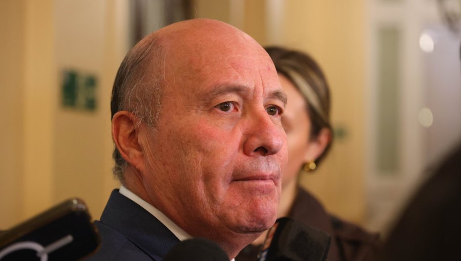 Ministro Quiroz asegura que el gasto fiscal crecería 2,7% si se compara con el presupuesto aprobado en 2025