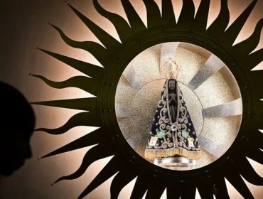Por qué los católicos votan más a Lula, los evangélicos a Bolsonaro y cómo la polémica por una virgen influye en las elecciones de Brasil