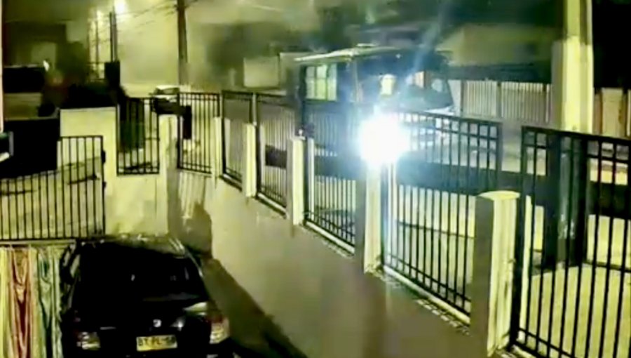 PDI detiene a tres personas por mortal ataque a balazos contra microbús que transportaba a hinchas de Colo-Colo en San Antonio