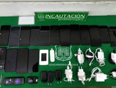 Operativo de Gendarmería en cinco cárceles de la región de Valparaíso deja 94 armas blancas y 24 celulares incautados