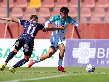 Santiago Wanderers cae ante Recoleta y frena su avance al liderato de la Liga de Ascenso